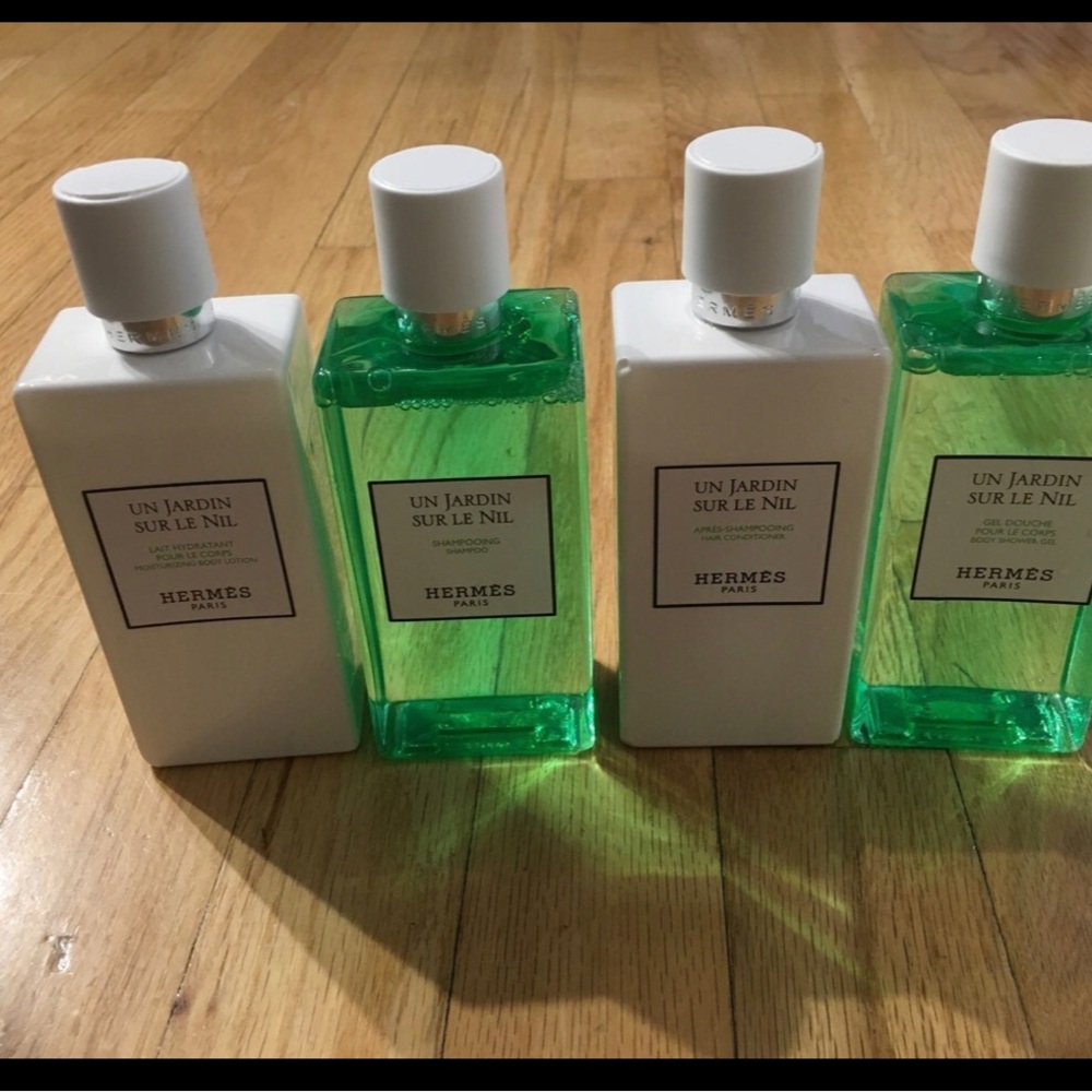 Hermes un Jardin sur le nil hair and body set